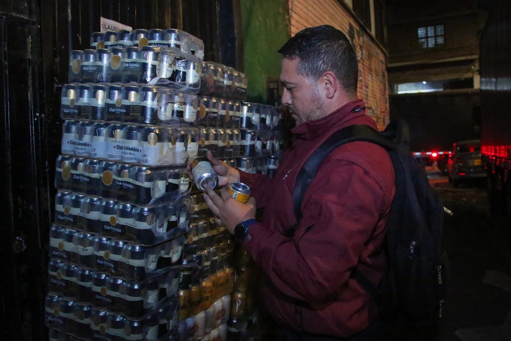 Descubren bodega con más de 5.000 botellas de licor vencido en Los Mártires