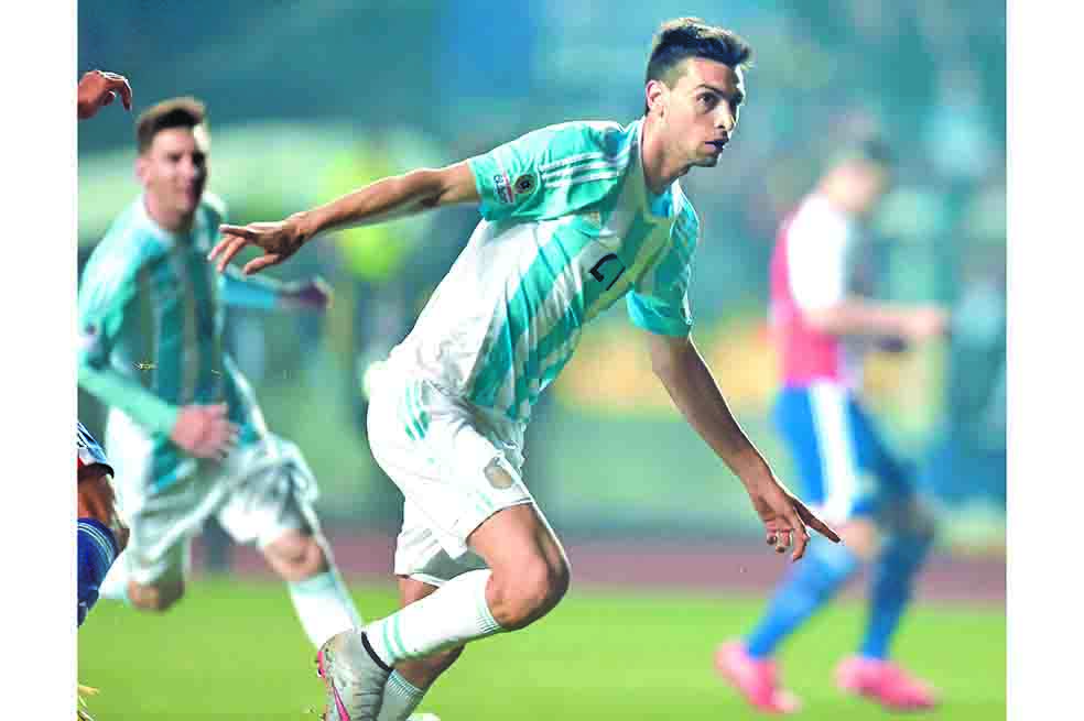 Javier Pastore, jugador del París Saint Germain, tuvo una precisión del 81% en los 31 pases que hizo frente a Paraguay. AFP