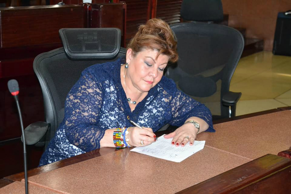 «Me matan o los mato»: concejala de municipio en Antioquia ante amenazas