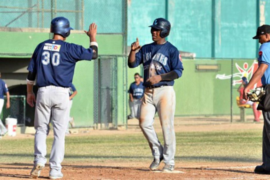Leones de Montería, a un triunfo de la final de la LCBP. Foto: Claro