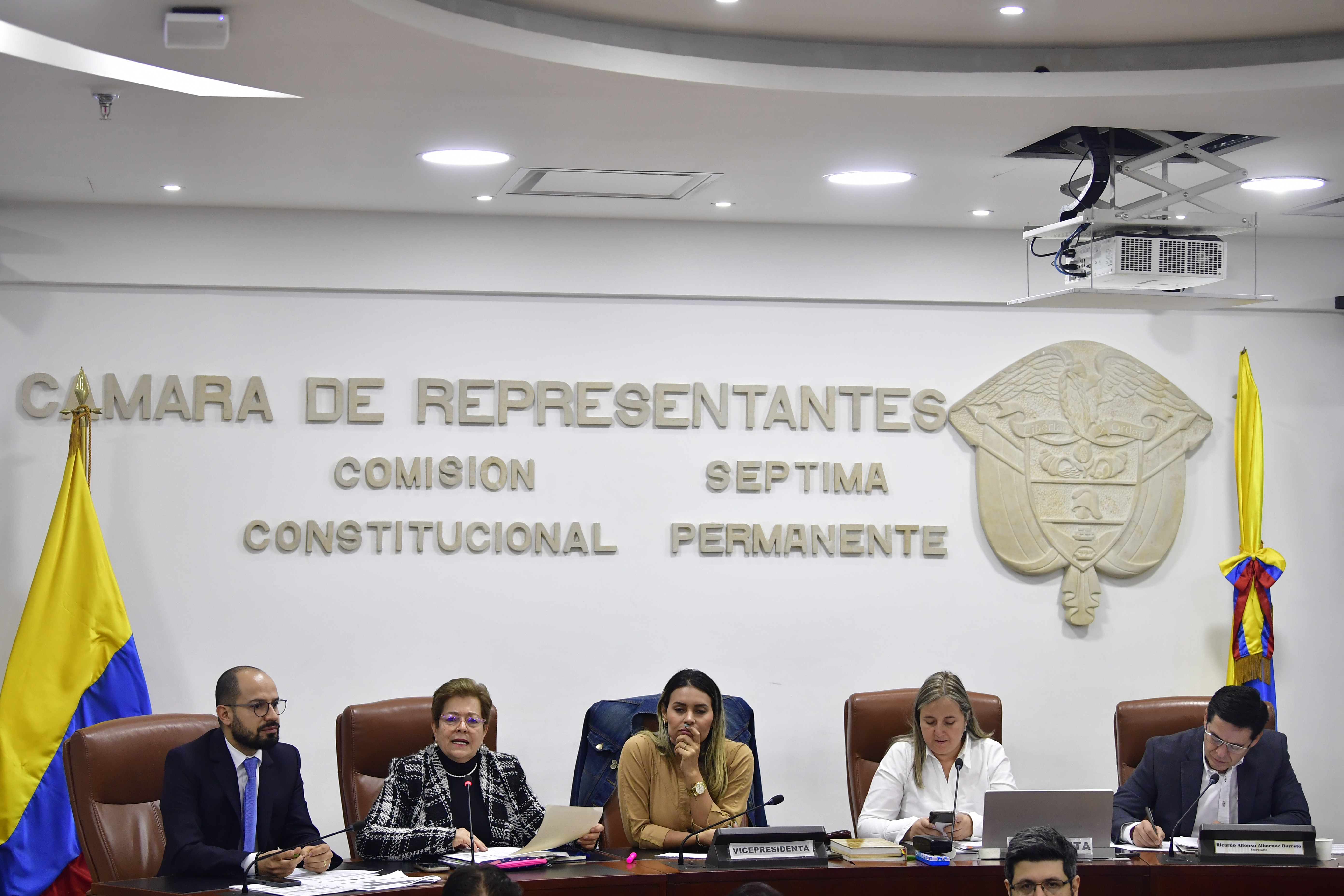 Gobierno comenzó a hacer cuentas: así están conformadas las comisiones séptimas