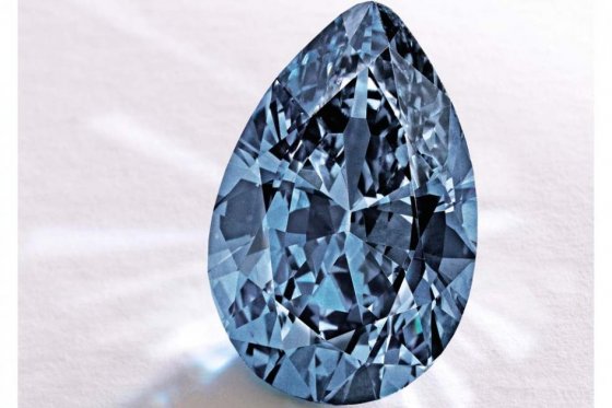 Anuncian subasta de uno de los mas grandes diamantes azules del mundo