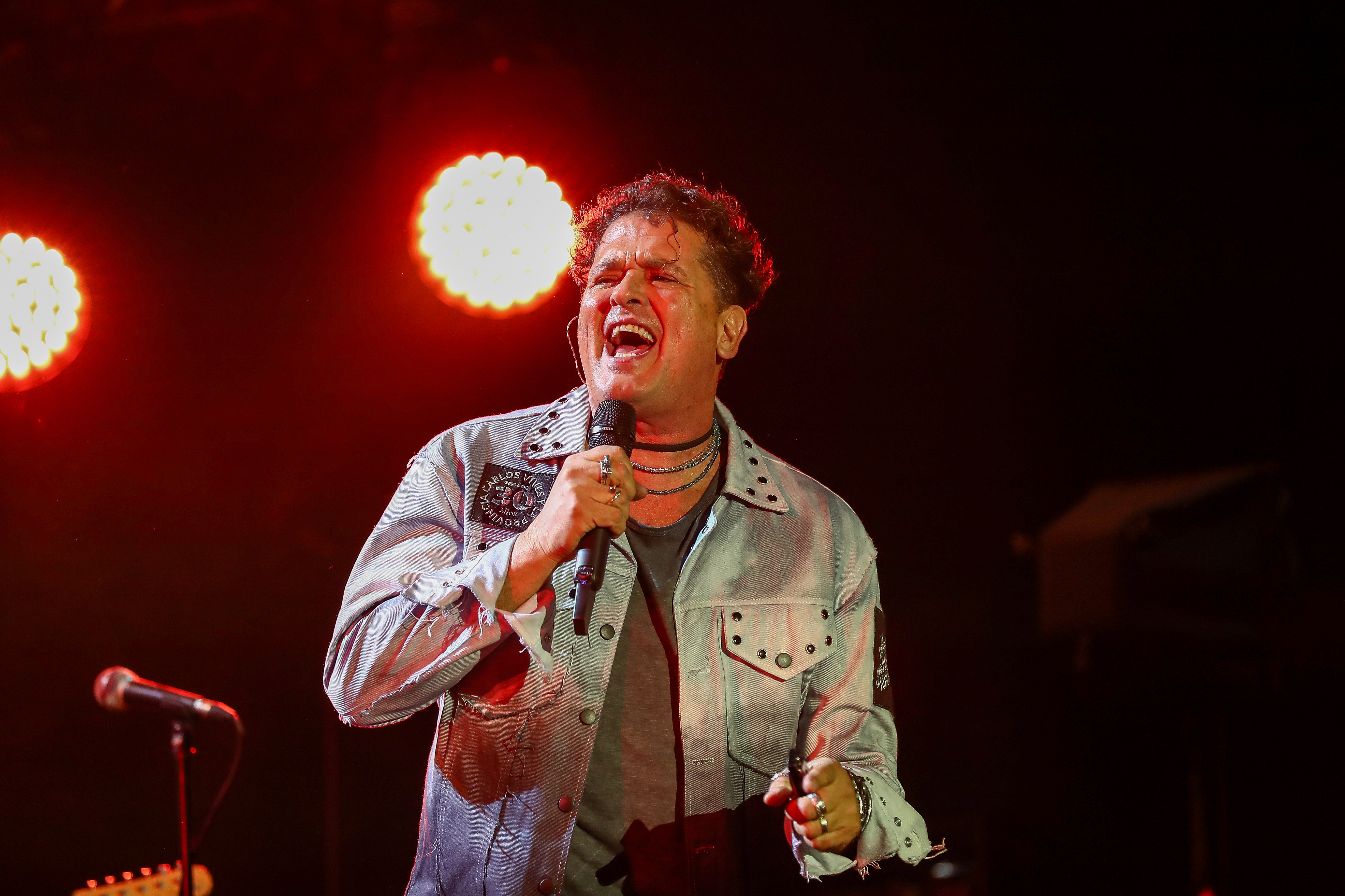 Carlos Vives: “Hemos convertido el fútbol en un monstruo”