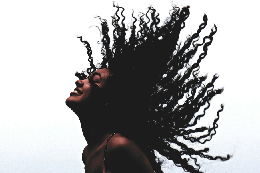 Cabello, pelo rizado