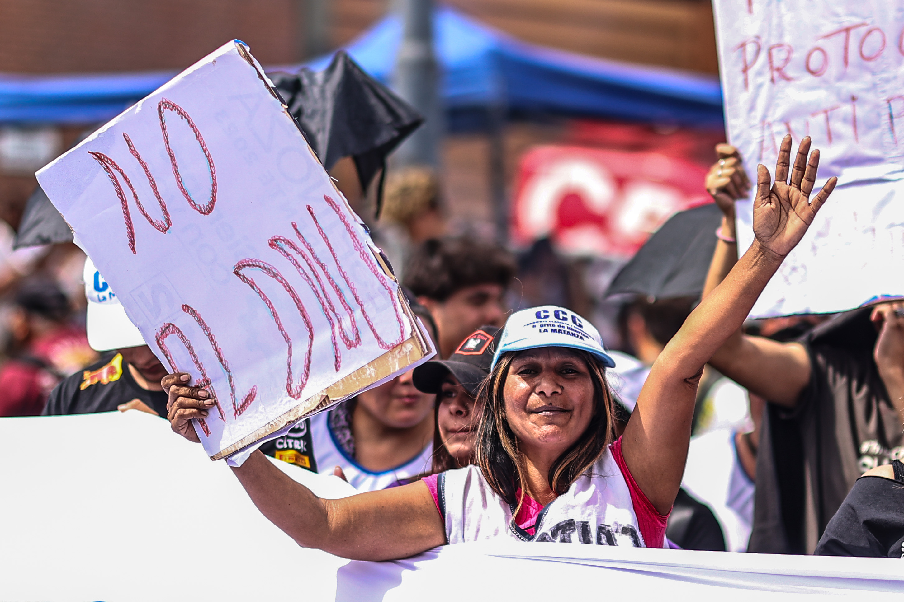El mayor sindicato de Argentina anuncia protesta en enero contra reformas de Milei