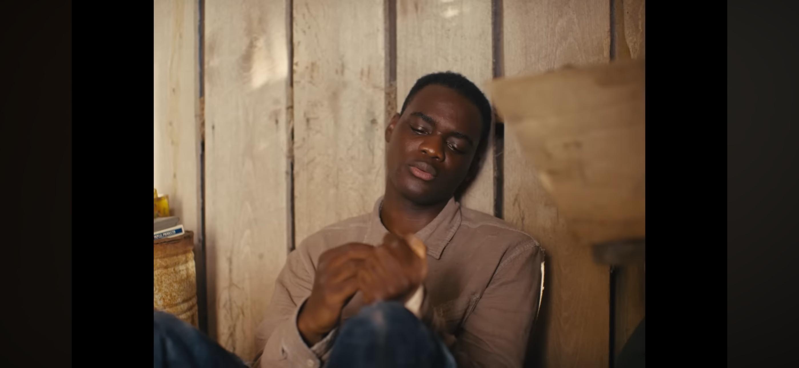 El gallo tapado negro | Reseña de “Los chicos de la Nickel”
