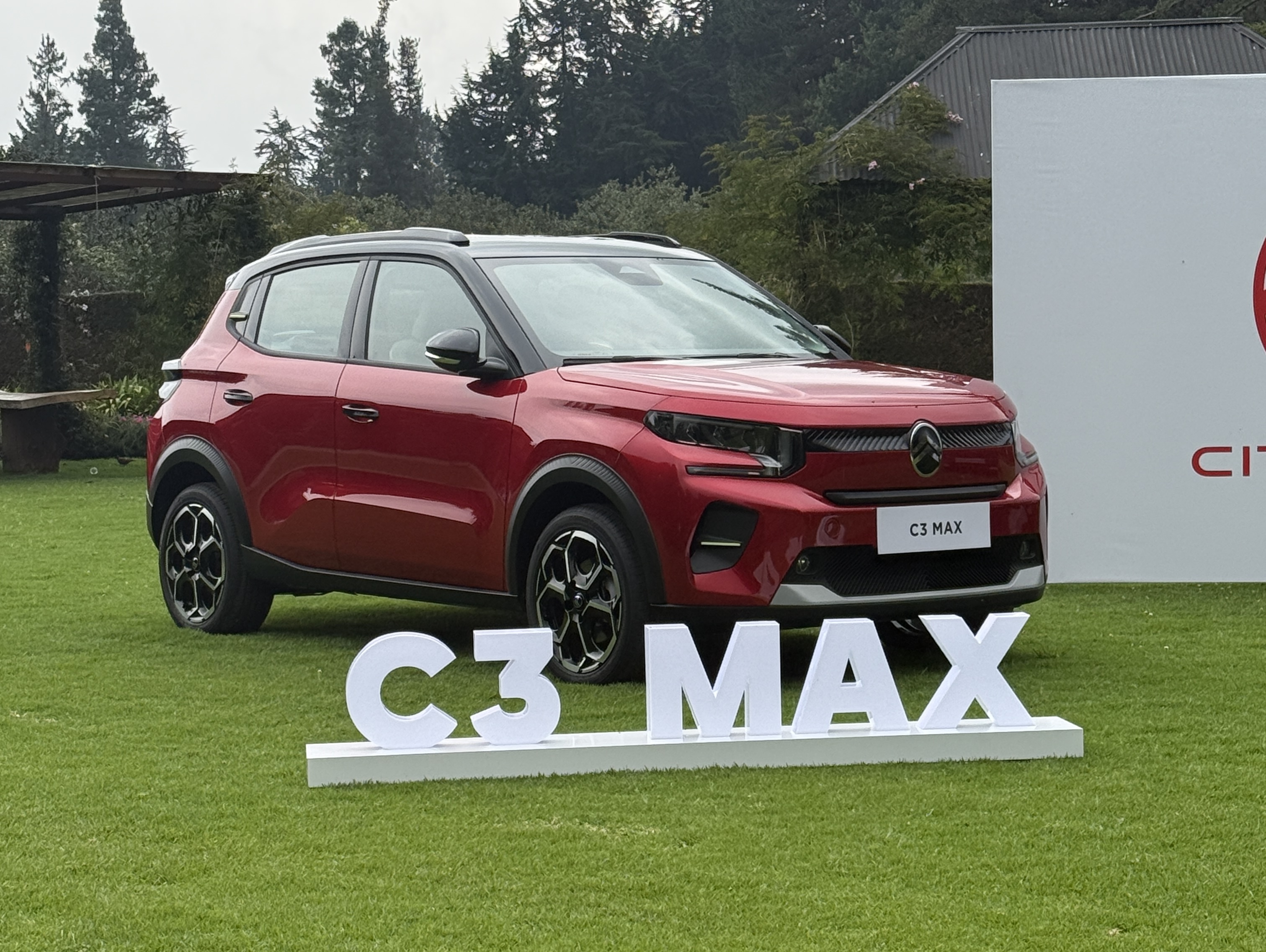 Citroën llega al mercado híbrido y anuncia novedades para el 2026