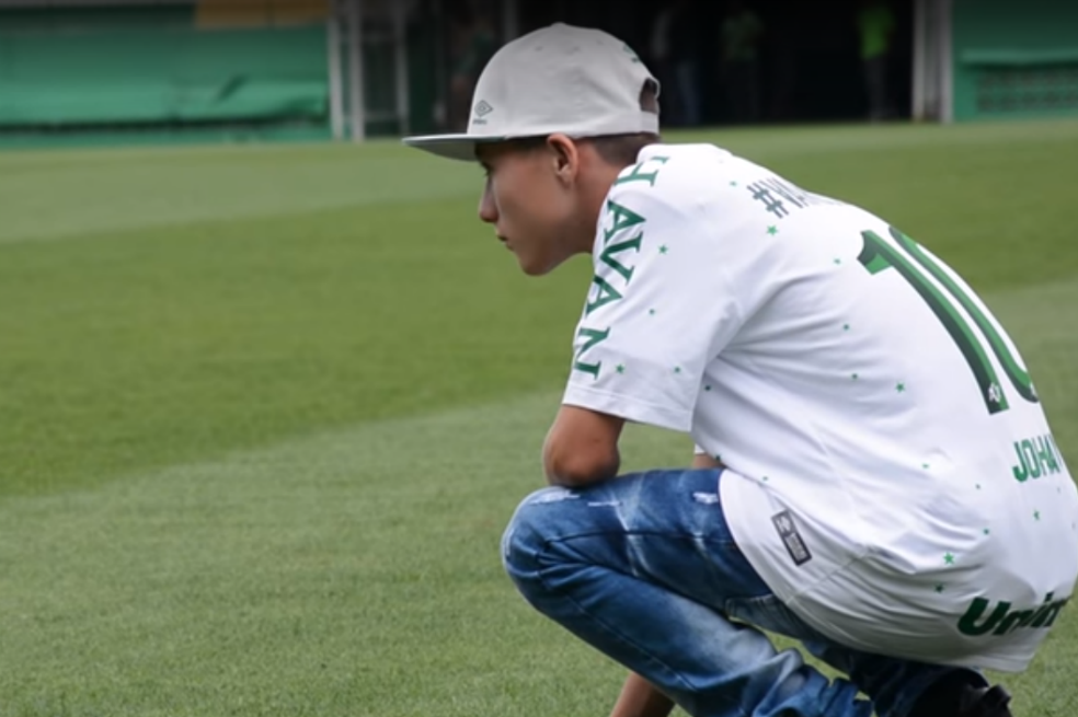 “Niño ángel” de Chapecoense se encontró en Brasil con sobrevivientes de la tragedia