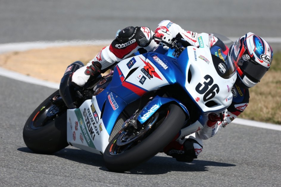 Colombianos dominan en Daytona