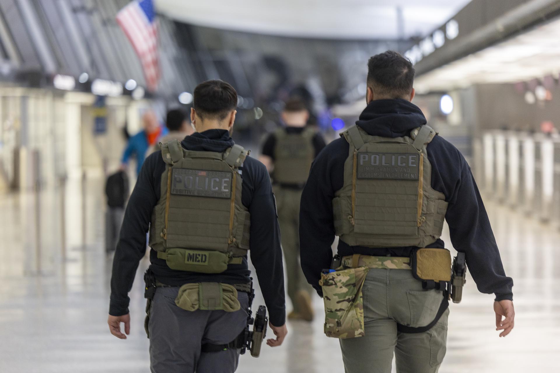 Colombianos con proceso de asilo pendiente, detenidos por ICE: “También nos puede pasar”