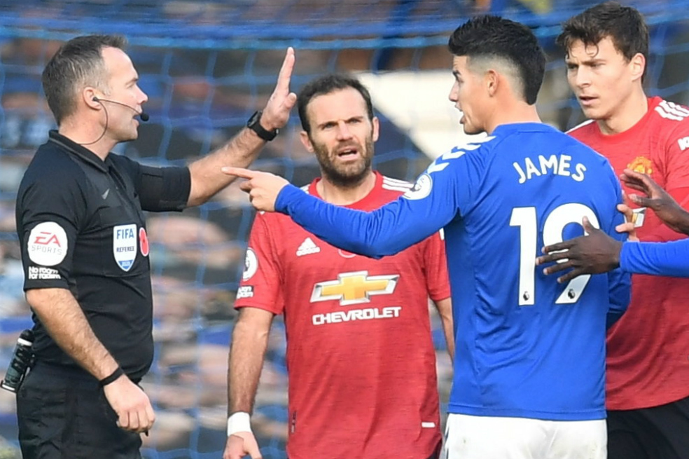 Discreta actuación de James Rodríguez en derrota del Everton ante Manchester United