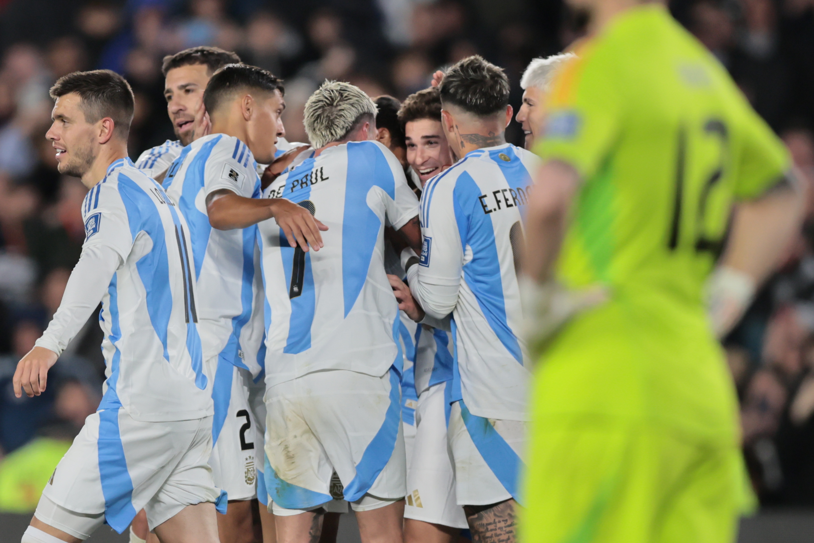 Argentina sigue imparable, Brasil se recupera y Colombia salvó el invicto