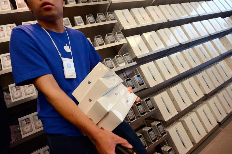 Hackers denuncian que FBI espió a 12 millones de usuarios de Apple