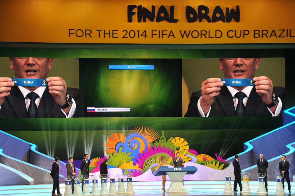 Jerome Valcke, secretario general de la FIFA, fue el coordinador del sorteo del Mundial de Brasil 2014. / AFP