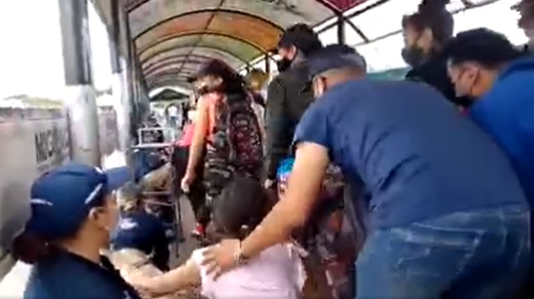 En video: balacera en el puente Simón Bolívar causó pánico en la frontera