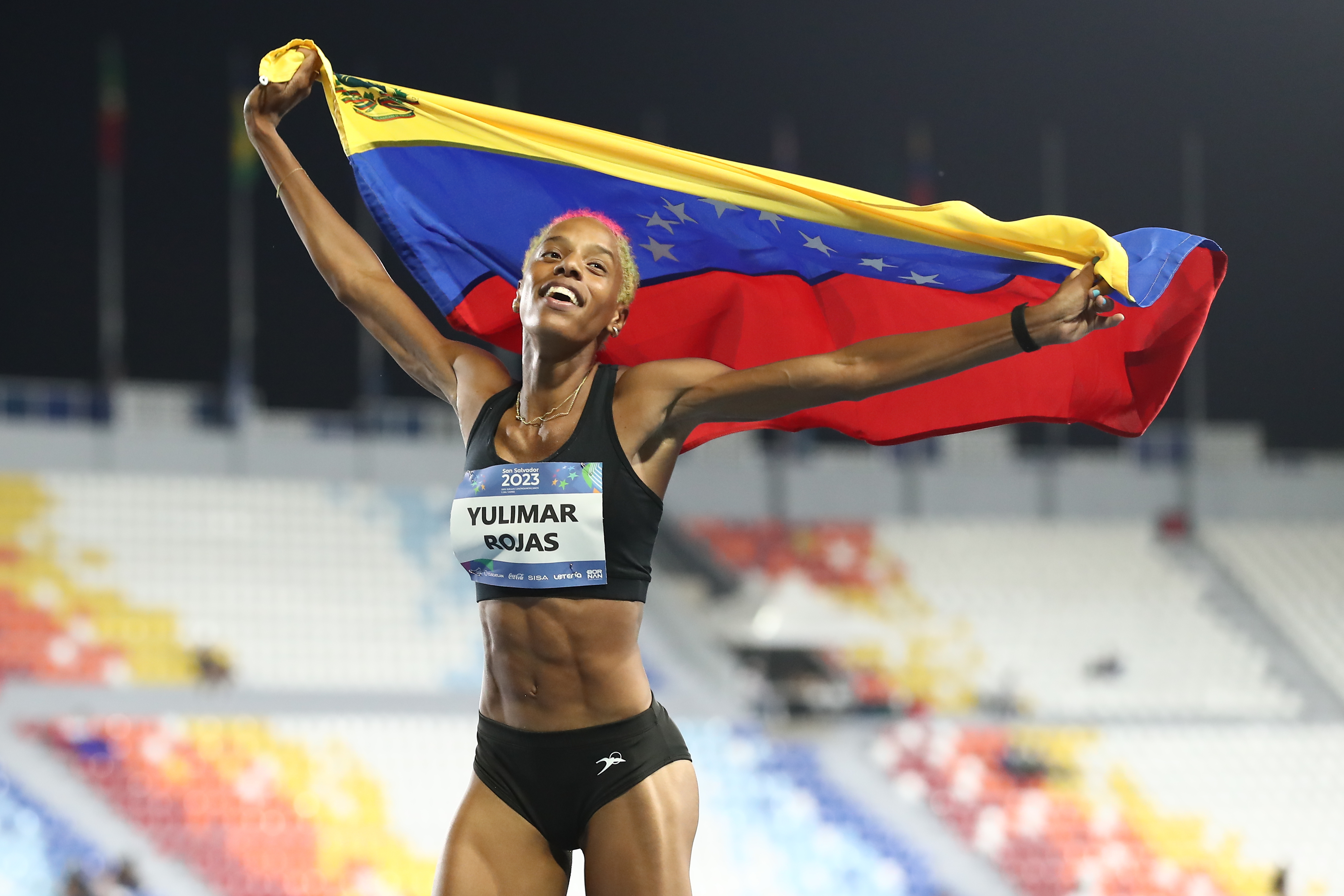 La venezolana Yulimar Rojas conquista sin problemas el oro en salto triple