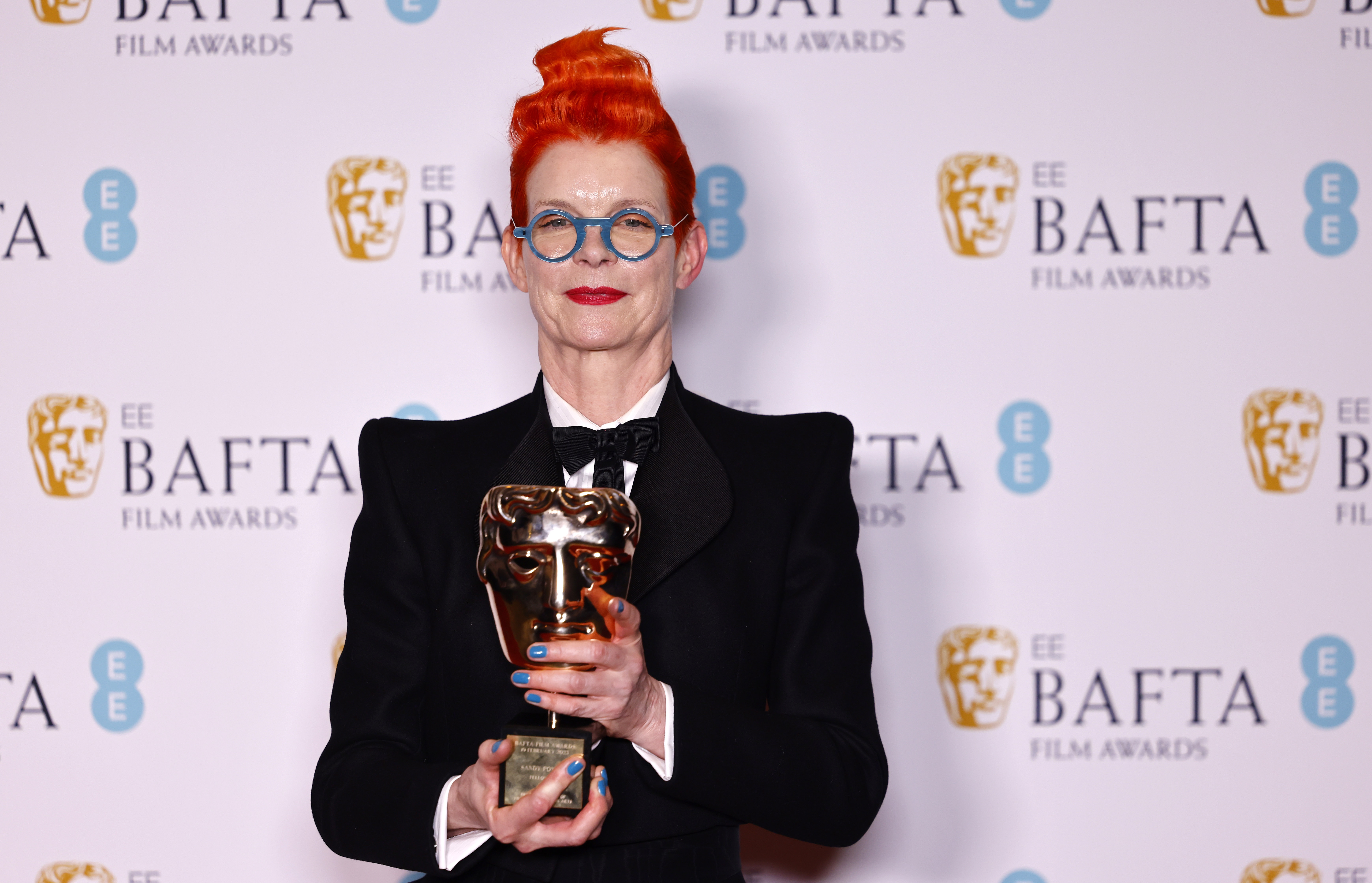 ¿Quién es Sandy Powell, diseñadora de vestuario que recibió el Bafta honorífico?