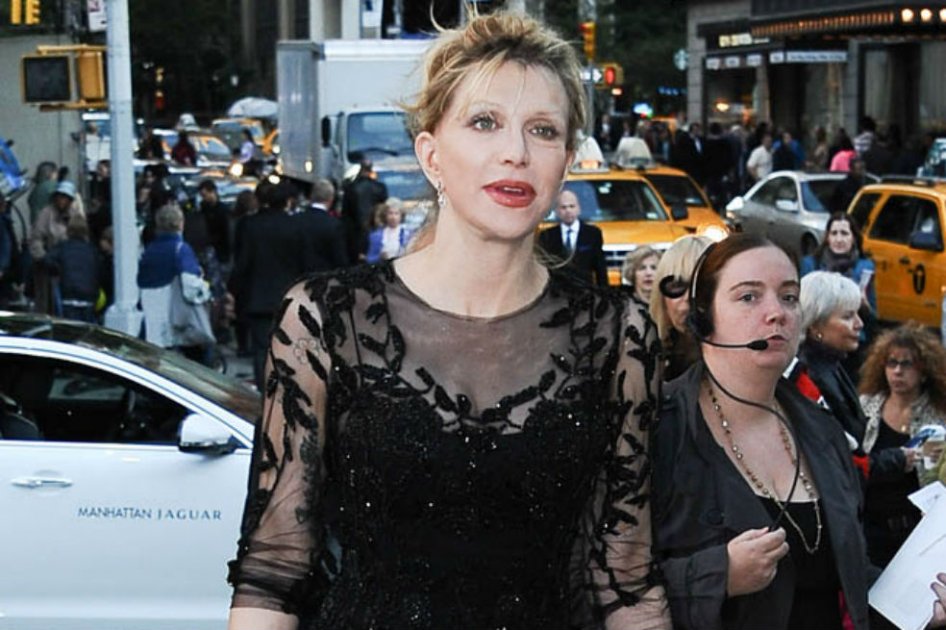 Courtney Love debe 300 000 dólares en impuestos