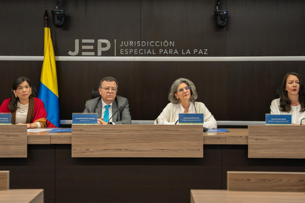 Las razones de la JEP para imputar a 22 exfarc por crímenes de guerra y de lesa humanidad