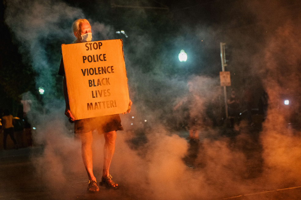 Siguen las protestas en Wisconsin por caso de un afroamericano disparado por la policía