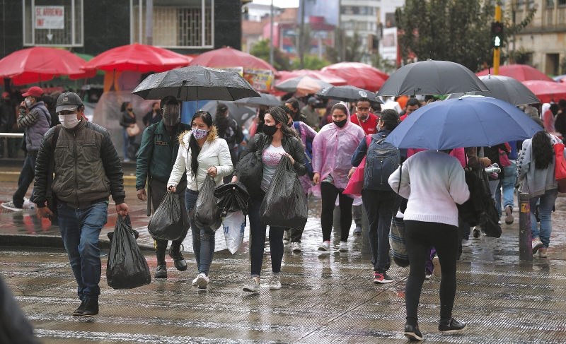 Se reportaron 103 muertes por COVID-19 en Colombia, la más baja en cinco meses