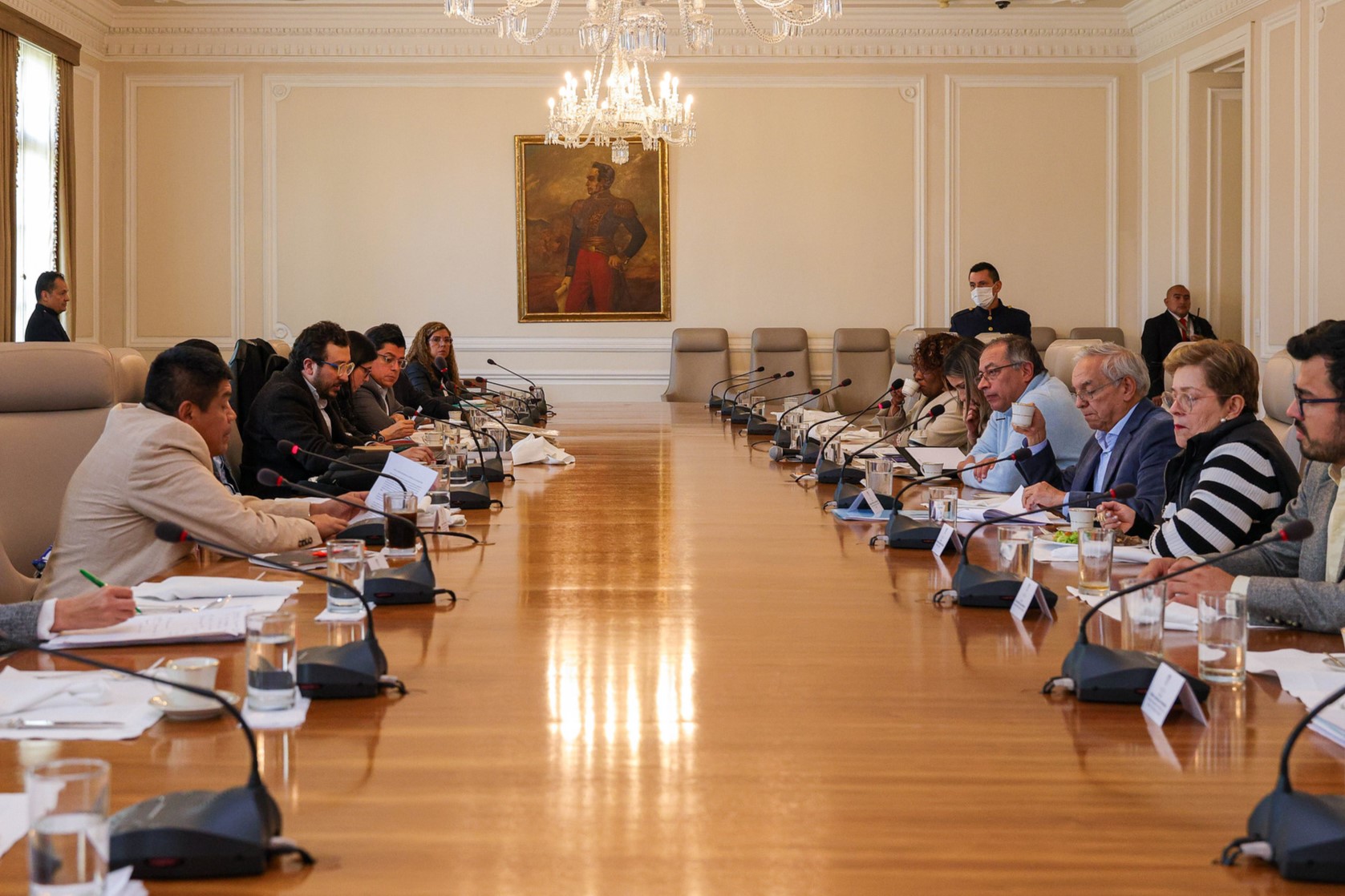 “Se sancionará toda IPS que no atienda a los maestros”: así fue la reunión de Petro y Fomag