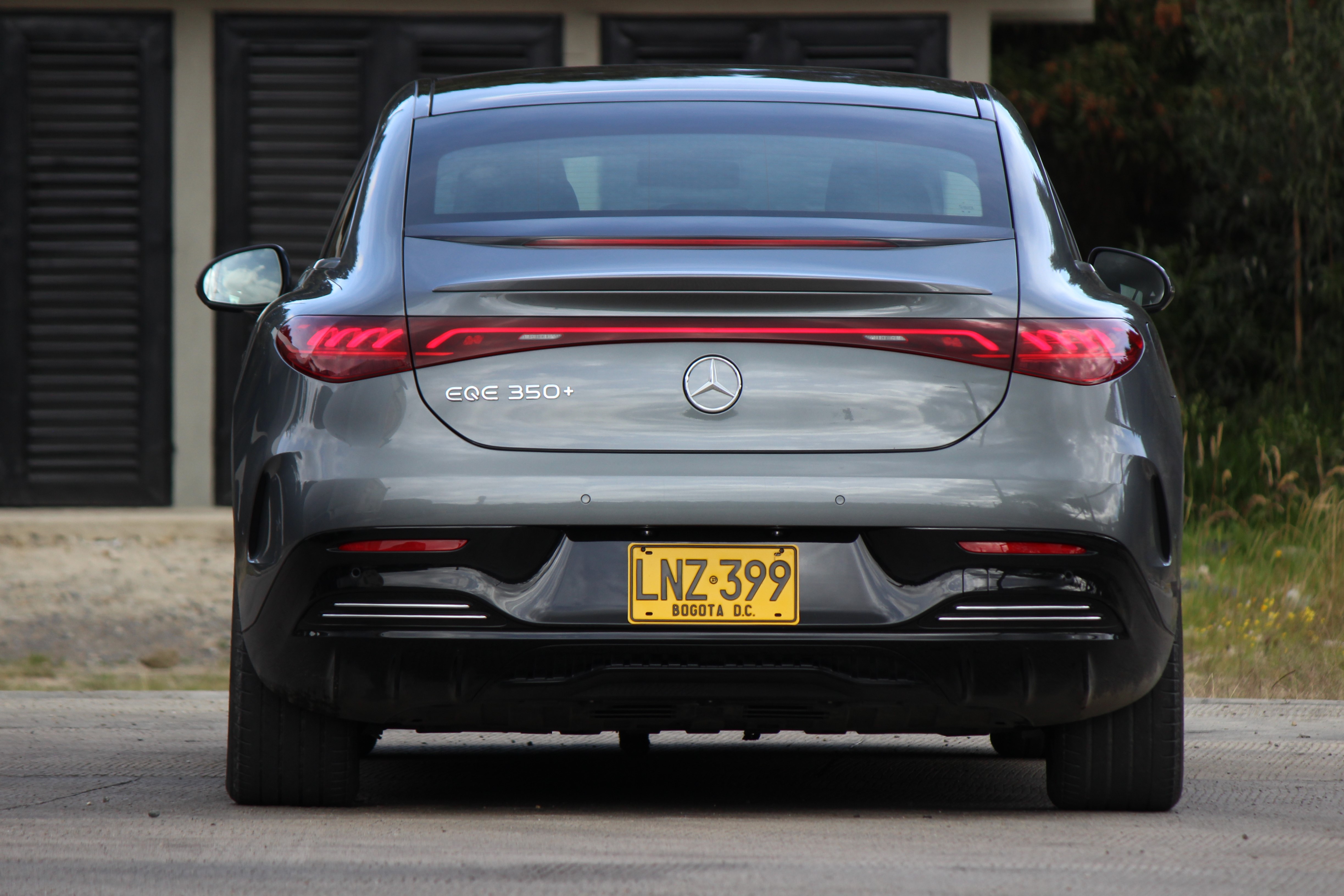 Mercedes-Benz EQE 350+ en Colombia.