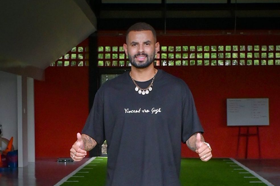 Edwin Cardona llegó a Cali para ser nuevo jugador del América