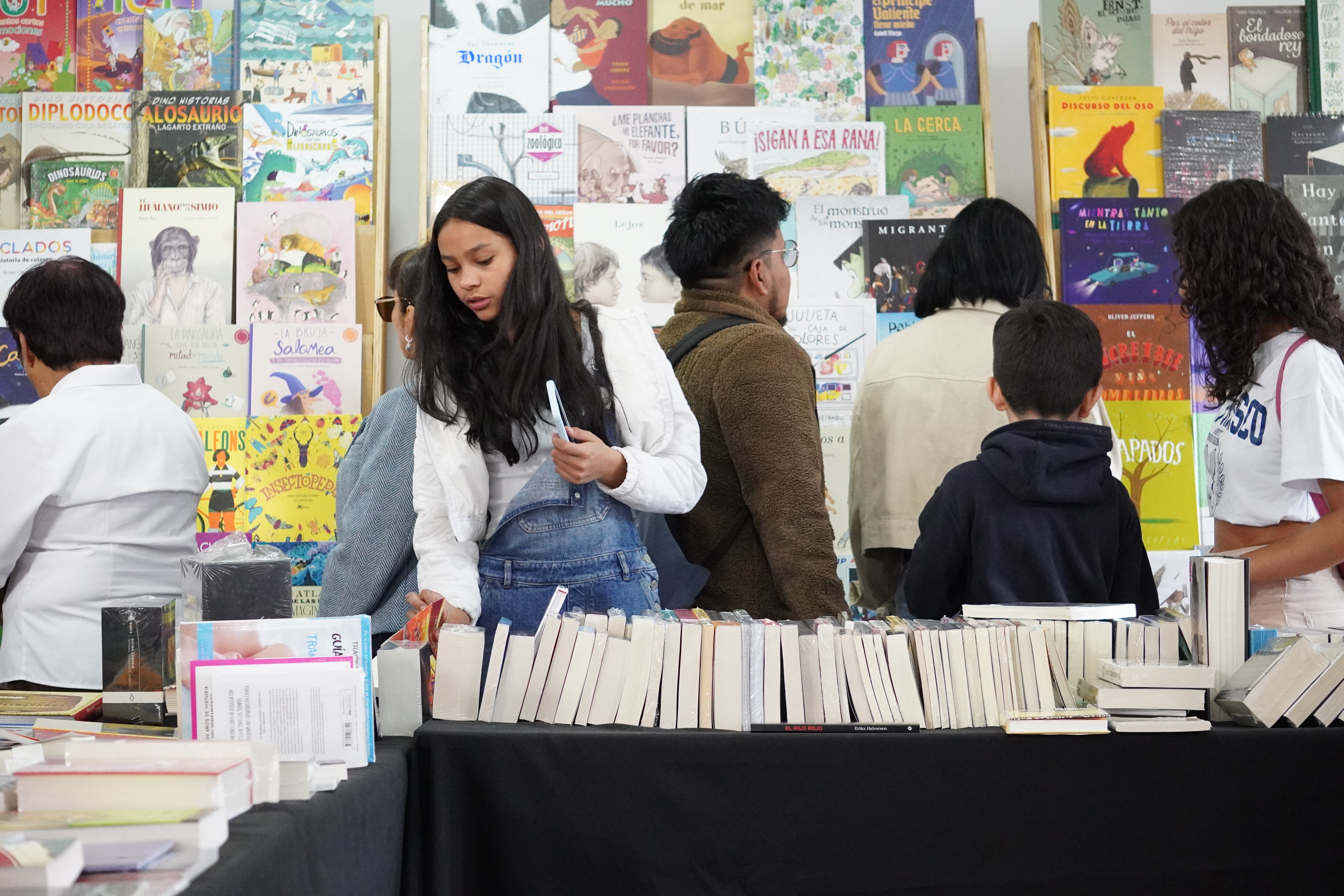 La Feria del Libro "Temporada de letras" se llevó a cabo en la Casa Museo Taminango.