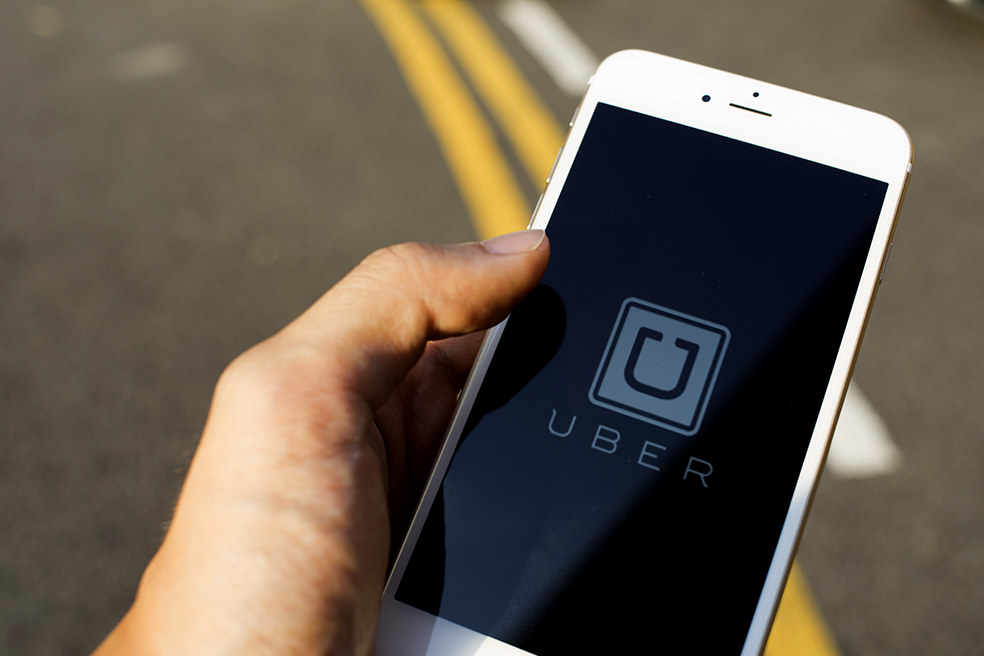 Uber restablece operaciones en Colombia
