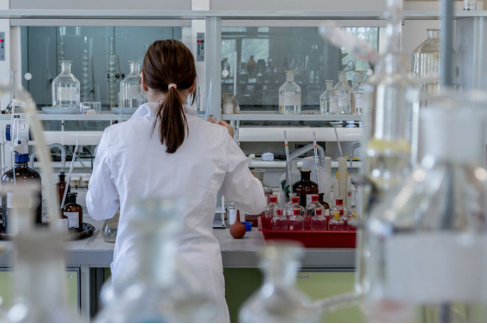 El estudio ha abordado la formulación de nanopartículas de sílice mesoporoso de tamaño inferior a 80 nanómetros con un derivado de rutenio. / URJC