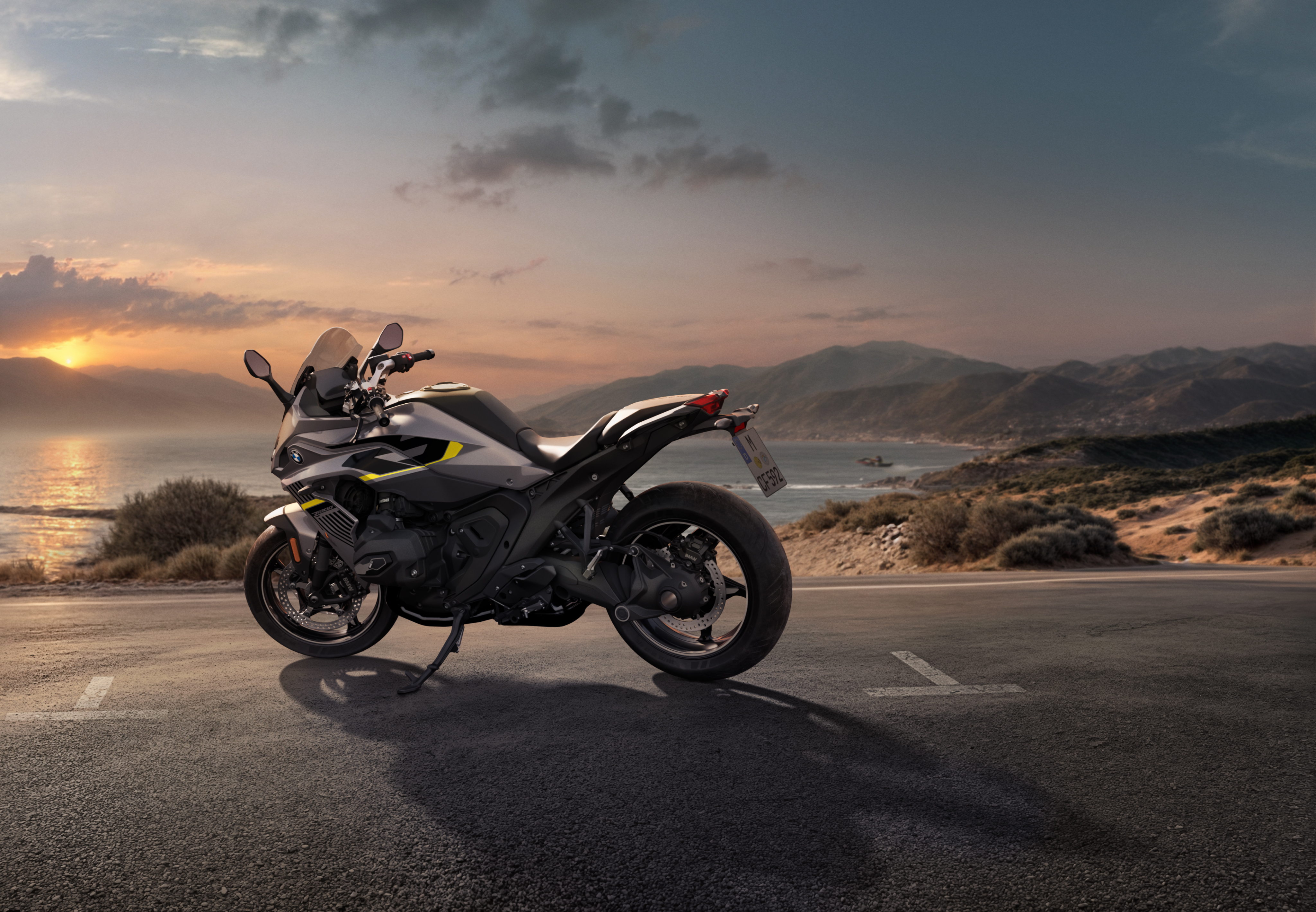 La familia R 1300 de BMW incorpora las nuevas RT y RS