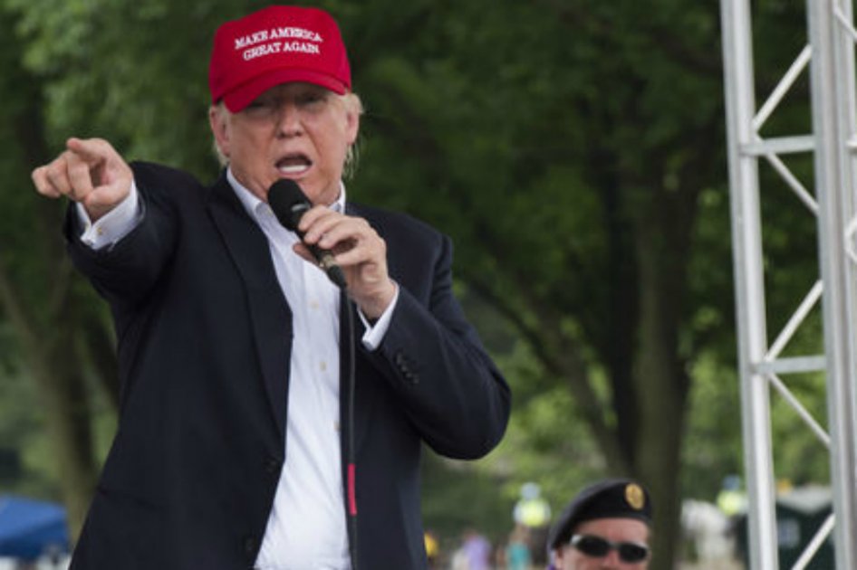 Trump culpa al mexicano Carlos Slim de su estrepitosa semana