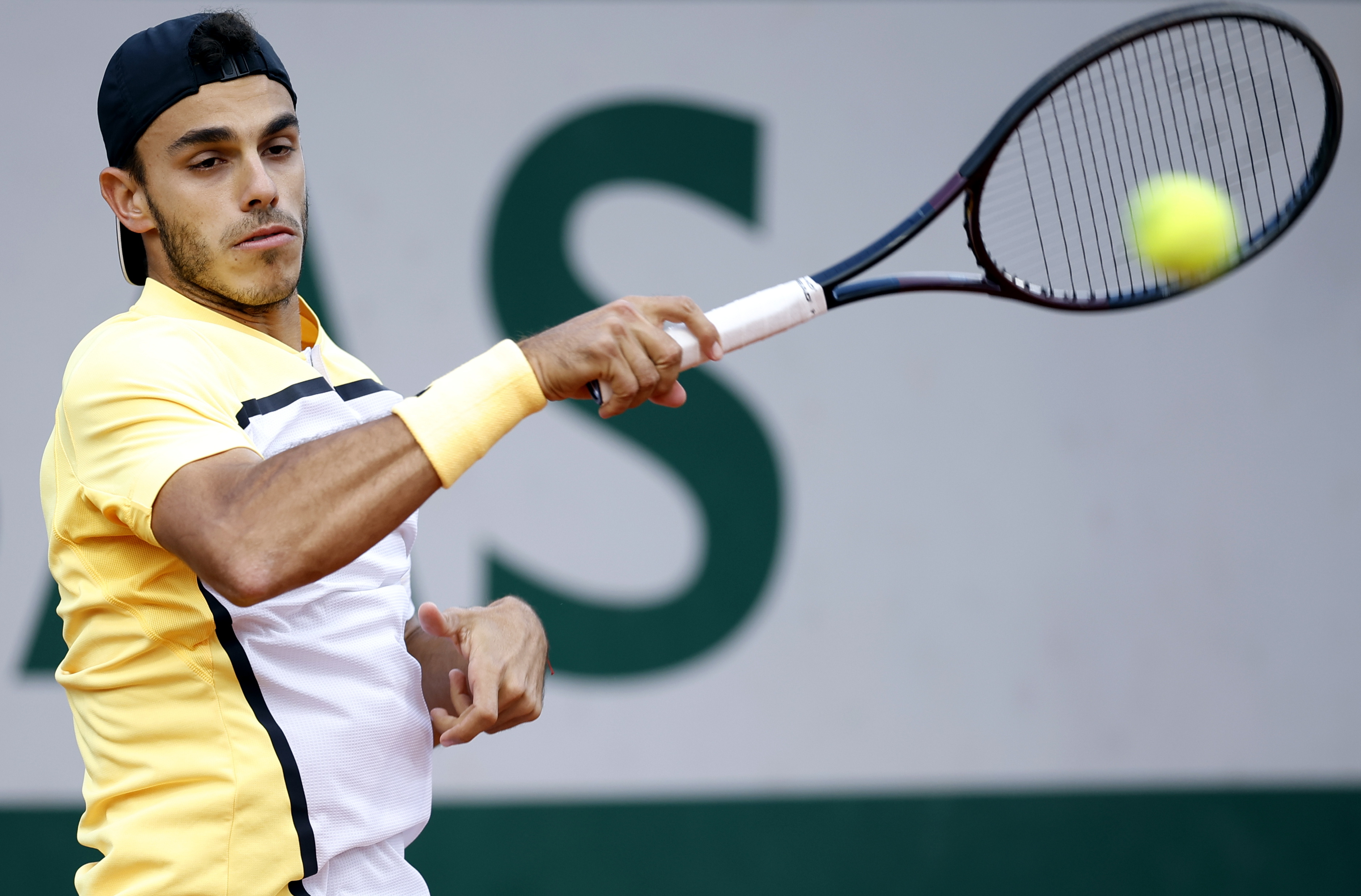 Paris (France), 30/05/2024.- Francisco Cerundolo of Argentina in action during his Men's Singles 2nd round match against Filip Misolic of Austria during the French Open Grand Slam tennis tournament at Roland Garros in Paris, France, 30 May 2024. (Tenis, Abierto, Francia) EFE/EPA/YOAN VALAT