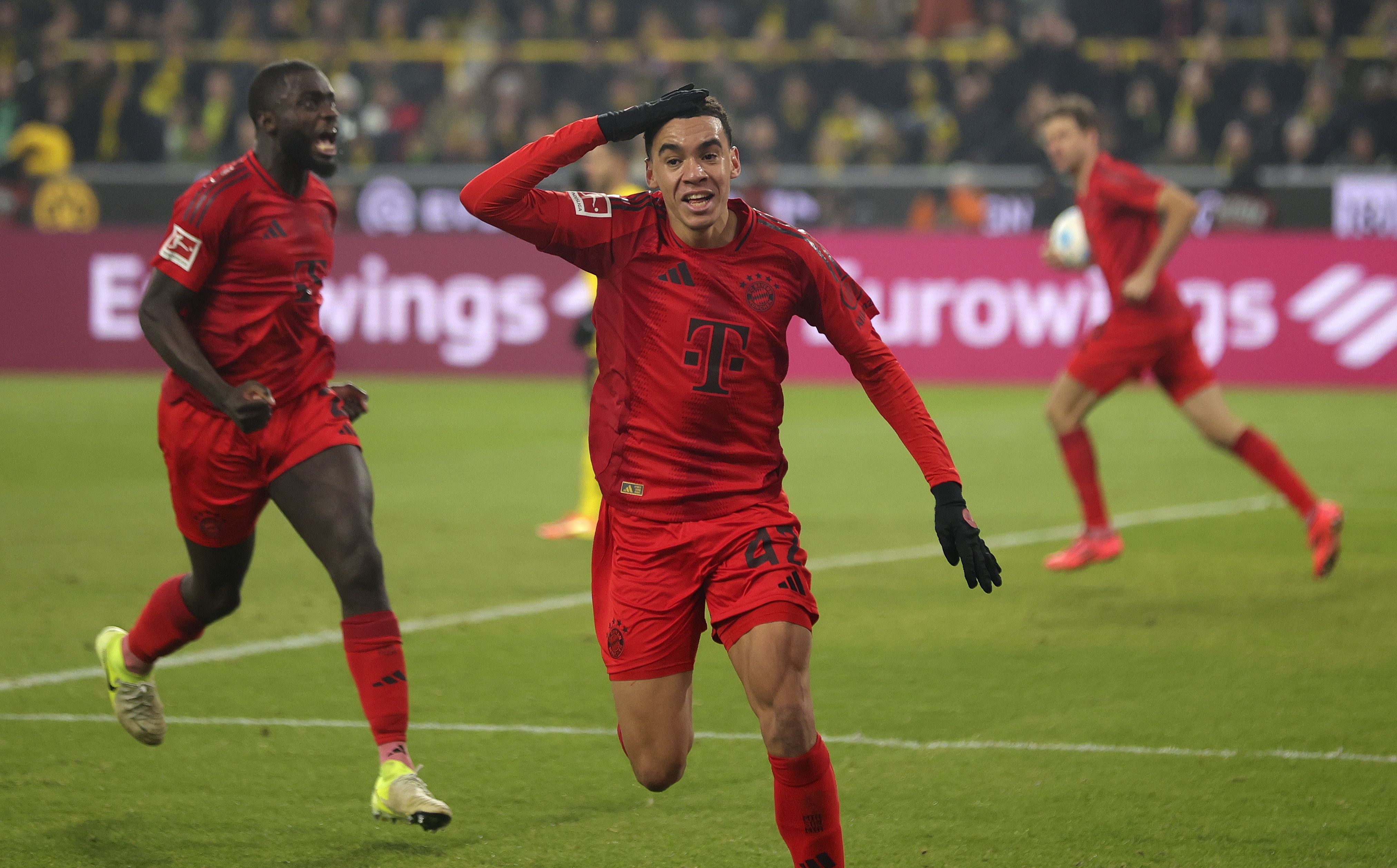 Con este golazo de Musiala, Bayern le empató sobre la hora al Dortmund: video