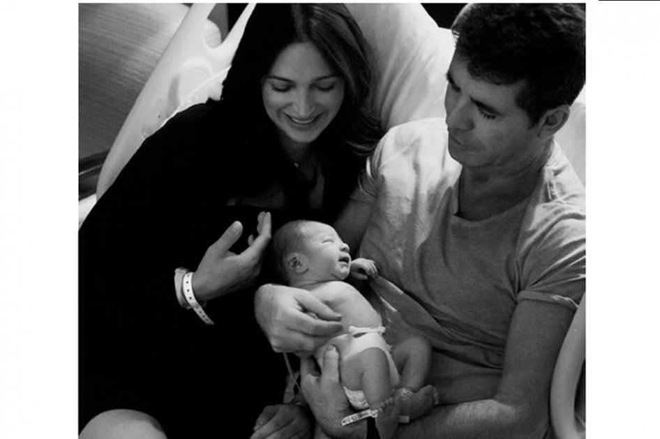 Simon Cowell presenta a su primogénito en redes sociales