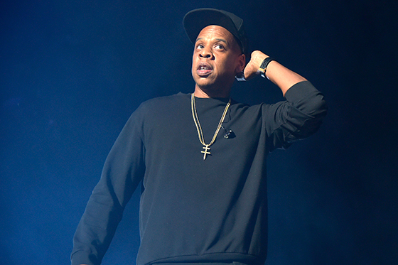 Jay-Z responde en canción críticas de periodista sobre su pasado como traficante de drogas