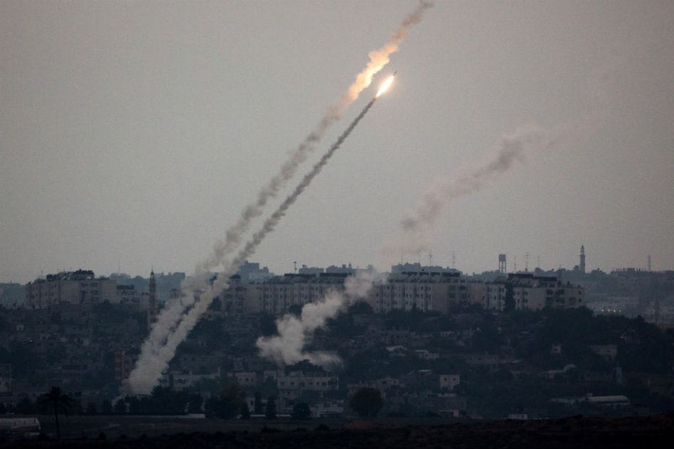 Varios cohetes fueron lanzados desde el sur de la Franja de Gaza contra Israel por el grupo terrorista Hamás/ AFP
