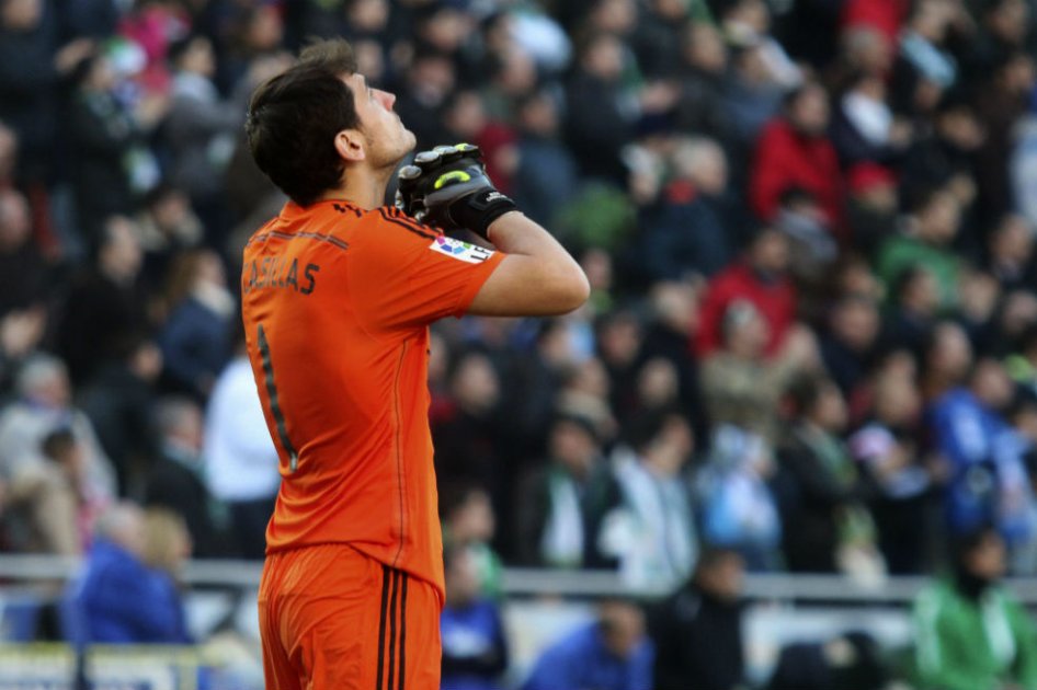 Iker Casillas sería transferido al Oporto