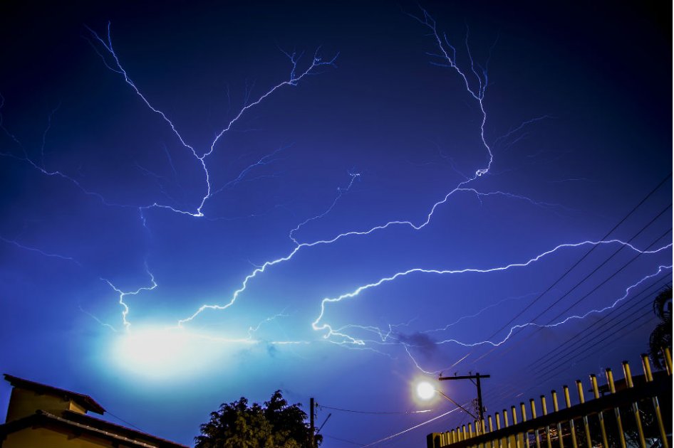 Así fue el relámpago que más tiempo duró en el cielo y marcó récord mundial