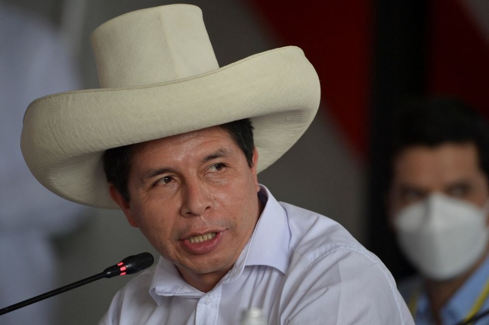 Sacudón político en Perú: Castillo tendrá que nombrar su tercer gabinete