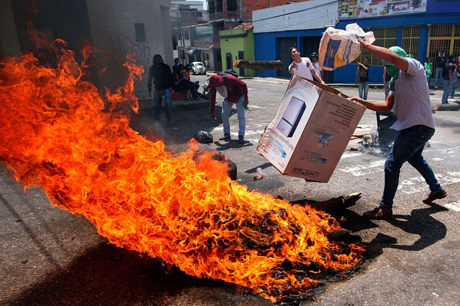 Continúan las manifestaciones en San Cristóbal, Venezuela