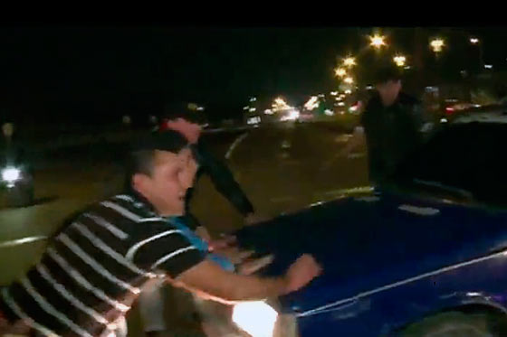 Desesperados, taxistas en Bogotá detuvieron a conductores ‘piratas’