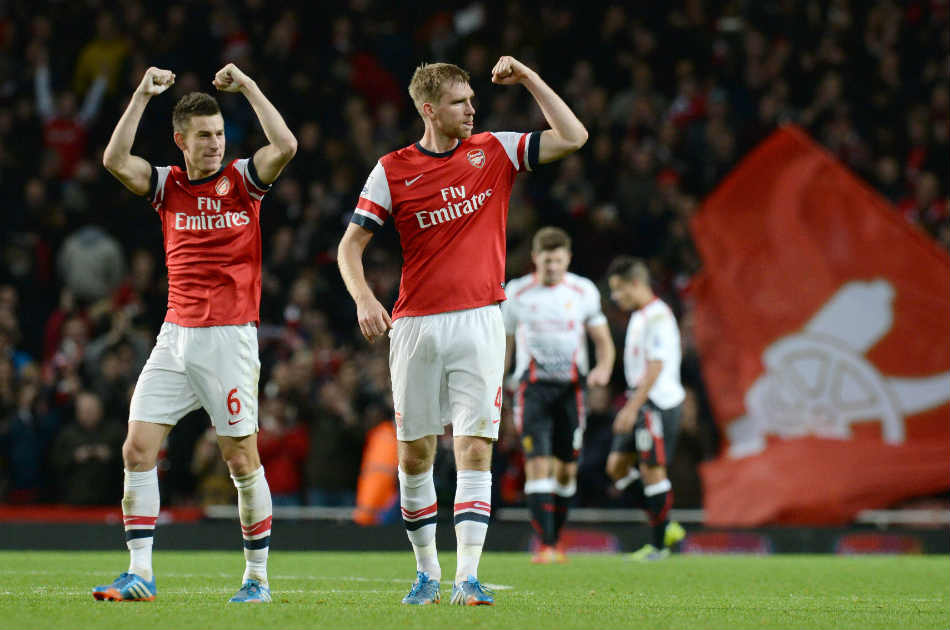 Arsenal le ganó al Liverpool y es líder indiscutido de Premier League