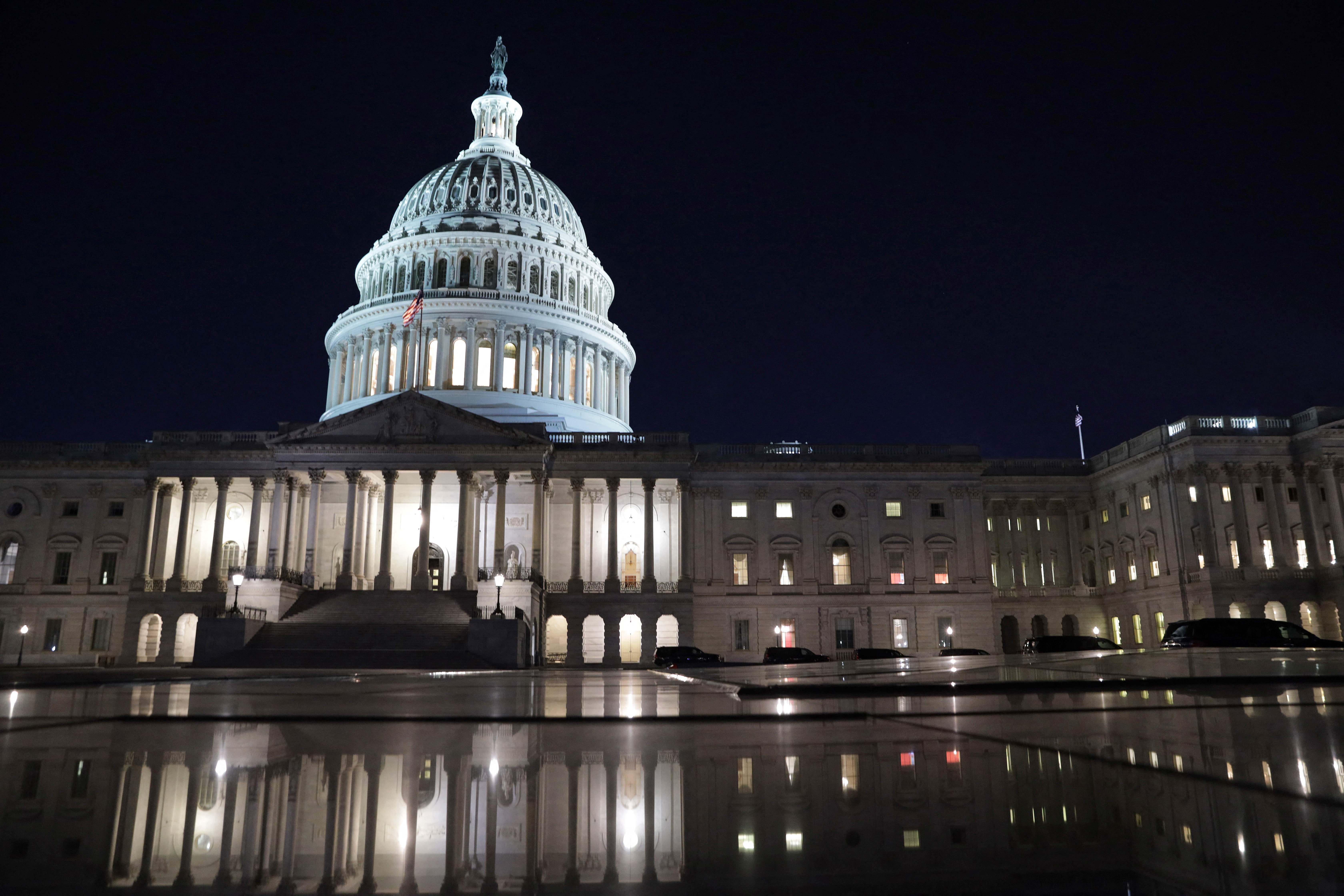 Senado EE. UU.: ahogan reforma electoral de Biden, quien lleva un año en el poder