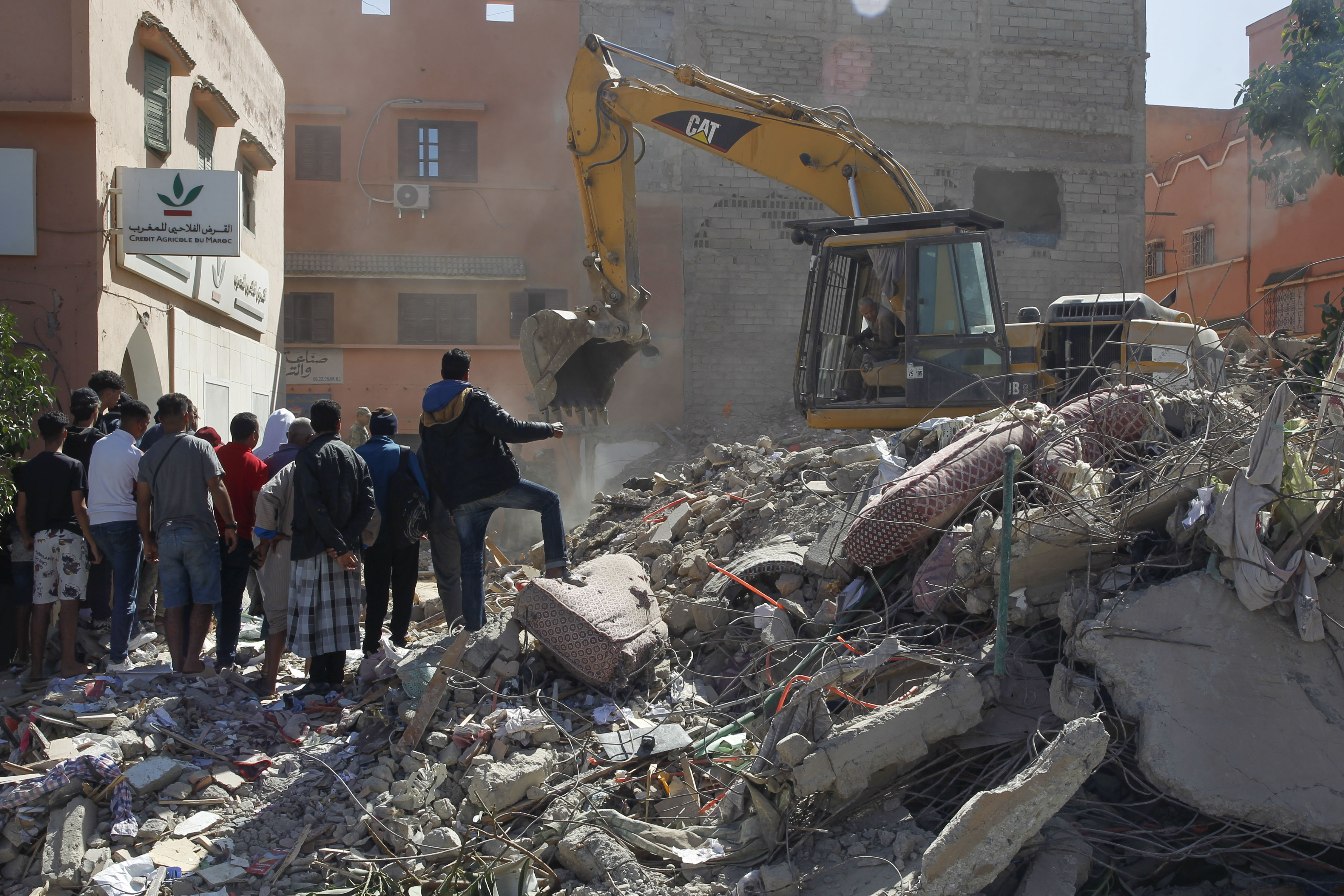 Noche de pesadilla: al menos 820 muertos tras terremoto en Marruecos