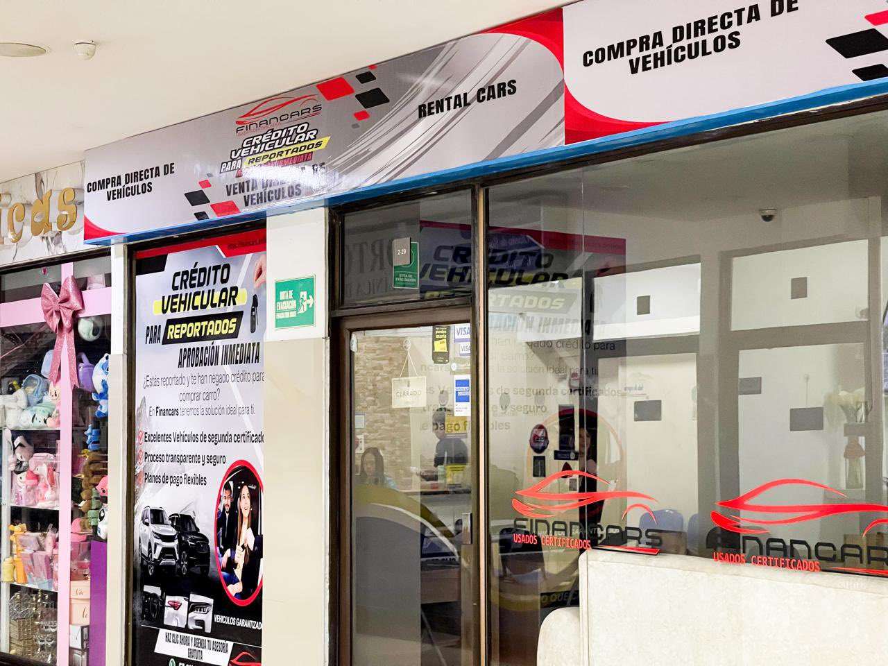 Investigan presuntas estafas en local de compraventa de vehículos en Cartagena
