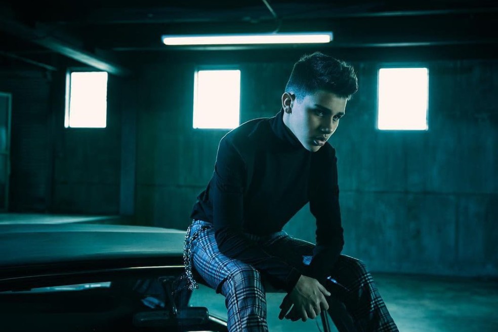 Luis Vázquez anuncia el lanzamiento de su álbum “Comienzos”