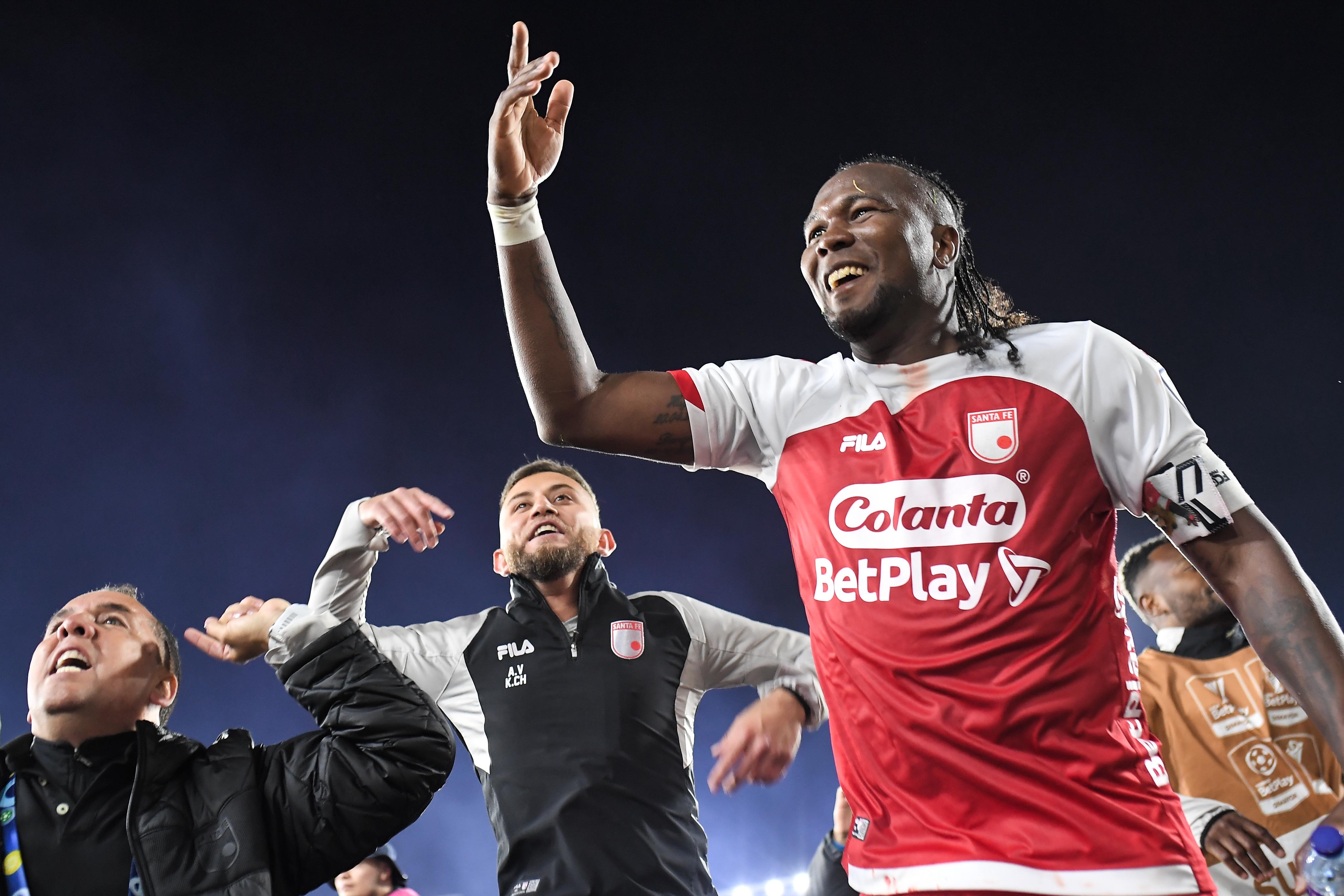 “Ahora les toca hacer silencio y hacerle fuerza al DIM”: Hugo Rodallega