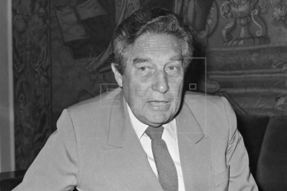 México aprueba declarar monumento artístico el acervo del poeta Octavio Paz